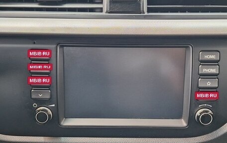 KIA Rio IV, 2018 год, 1 390 000 рублей, 9 фотография