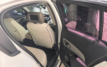 Chevrolet Cruze II, 2012 год, 950 000 рублей, 9 фотография