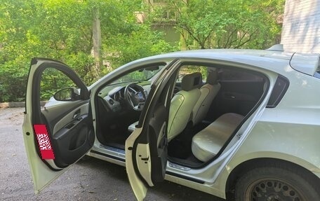Chevrolet Cruze II, 2012 год, 950 000 рублей, 32 фотография