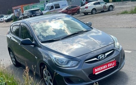 Hyundai Solaris II рестайлинг, 2012 год, 689 000 рублей, 2 фотография