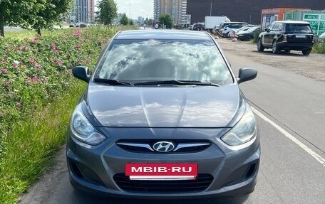 Hyundai Solaris II рестайлинг, 2012 год, 689 000 рублей, 3 фотография