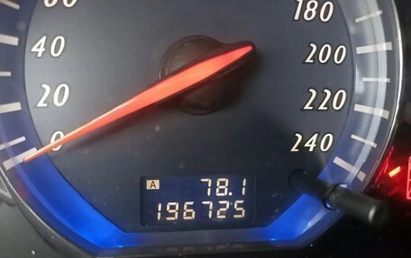 Mitsubishi Grandis, 2006 год, 800 000 рублей, 14 фотография