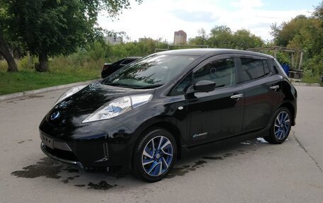 Nissan Leaf I, 2016 год, 1 500 000 рублей, 10 фотография