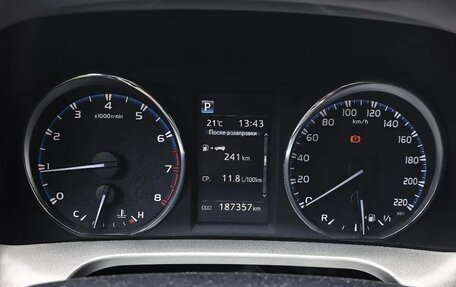 Toyota RAV4, 2017 год, 2 000 000 рублей, 11 фотография