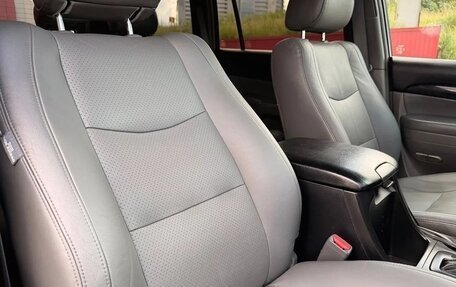 Toyota Land Cruiser Prado 120 рестайлинг, 2008 год, 1 920 000 рублей, 5 фотография