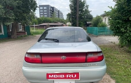 Toyota Carina, 1992 год, 220 000 рублей, 3 фотография