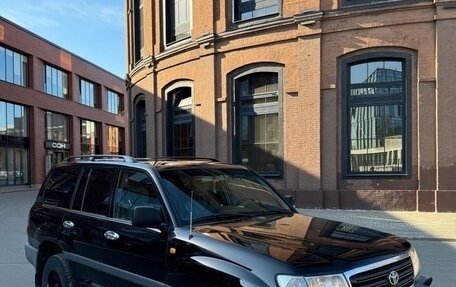 Toyota Land Cruiser 100 рестайлинг 2, 2005 год, 2 000 000 рублей, 14 фотография