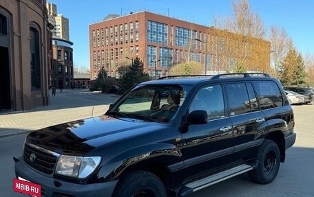 Toyota Land Cruiser 100 рестайлинг 2, 2005 год, 2 000 000 рублей, 9 фотография