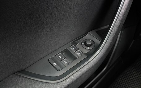 Skoda Superb III рестайлинг, 2019 год, 1 799 000 рублей, 9 фотография