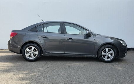 Chevrolet Cruze II, 2011 год, 570 000 рублей, 4 фотография