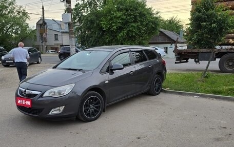 Opel Astra J, 2012 год, 350 000 рублей, 2 фотография