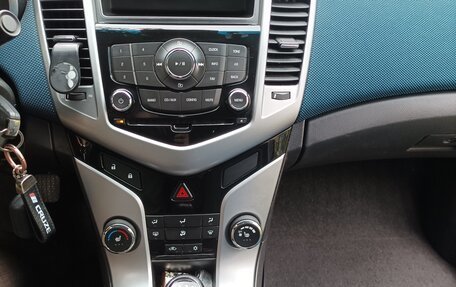 Chevrolet Cruze II, 2011 год, 670 000 рублей, 7 фотография