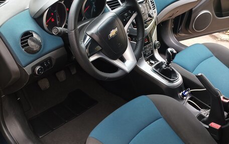 Chevrolet Cruze II, 2011 год, 670 000 рублей, 8 фотография