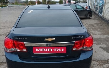 Chevrolet Cruze II, 2011 год, 670 000 рублей, 3 фотография