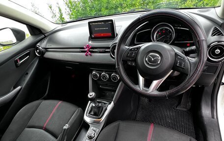 Mazda Demio IV, 2015 год, 750 000 рублей, 8 фотография