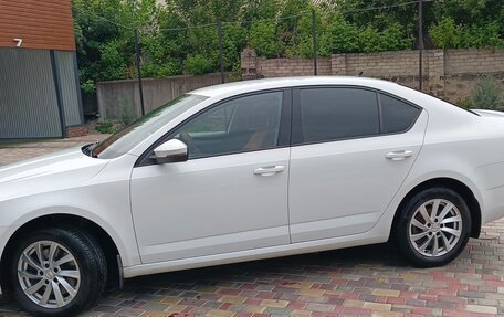 Skoda Octavia, 2020 год, 2 300 000 рублей, 2 фотография