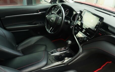 Toyota Camry, 2021 год, 3 019 000 рублей, 6 фотография