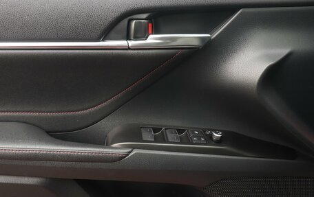 Toyota Camry, 2021 год, 3 019 000 рублей, 9 фотография