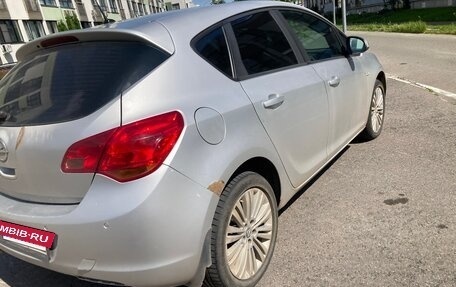 Opel Astra J, 2011 год, 700 000 рублей, 4 фотография