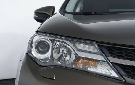 Toyota RAV4, 2014 год, 1 998 000 рублей, 21 фотография
