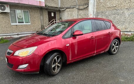 Opel Astra J, 2010 год, 560 000 рублей, 3 фотография