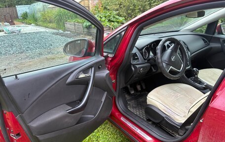 Opel Astra J, 2010 год, 560 000 рублей, 14 фотография