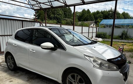 Peugeot 208 II, 2013 год, 549 000 рублей, 3 фотография