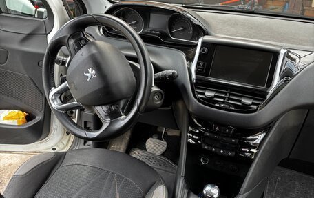 Peugeot 208 II, 2013 год, 549 000 рублей, 8 фотография