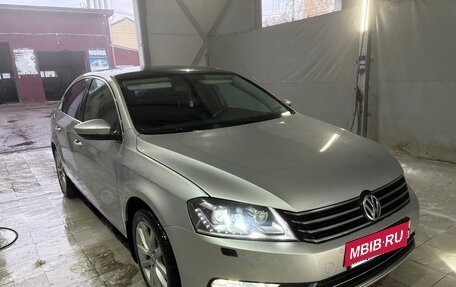 Volkswagen Passat B7, 2012 год, 950 000 рублей, 2 фотография