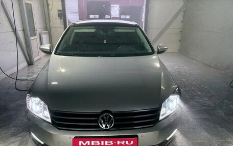 Volkswagen Passat B7, 2012 год, 950 000 рублей, 3 фотография