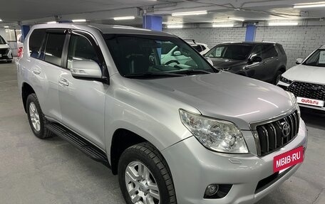 Toyota Land Cruiser Prado 150 рестайлинг 2, 2010 год, 1 999 000 рублей, 3 фотография