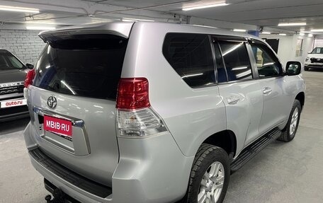 Toyota Land Cruiser Prado 150 рестайлинг 2, 2010 год, 1 999 000 рублей, 5 фотография