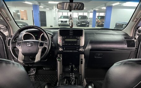 Toyota Land Cruiser Prado 150 рестайлинг 2, 2010 год, 1 999 000 рублей, 16 фотография