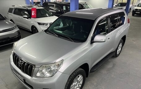 Toyota Land Cruiser Prado 150 рестайлинг 2, 2010 год, 1 999 000 рублей, 9 фотография