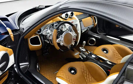 Pagani Huayra, 2026 год, 950 000 000 рублей, 17 фотография