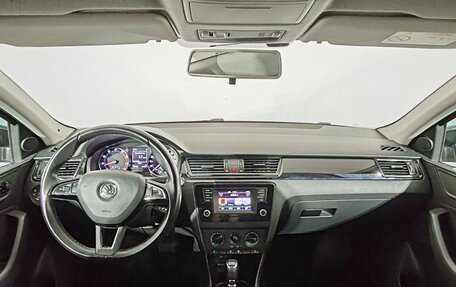 Skoda Rapid I, 2015 год, 995 000 рублей, 10 фотография