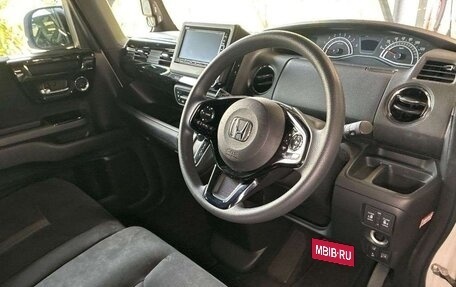 Honda N-BOX II, 2021 год, 720 999 рублей, 5 фотография