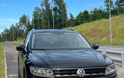 Volkswagen Tiguan II, 2018 год, 2 000 000 рублей, 1 фотография