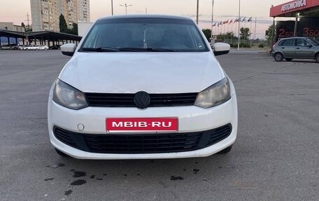 Volkswagen Polo VI (EU Market), 2012 год, 393 000 рублей, 1 фотография