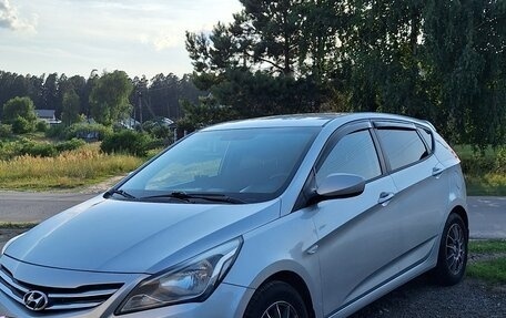 Hyundai Solaris II рестайлинг, 2014 год, 790 000 рублей, 2 фотография