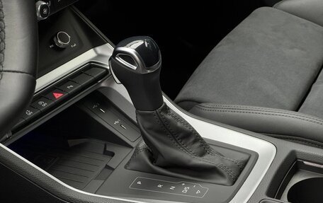 Audi Q3, 2023 год, 2 353 000 рублей, 10 фотография