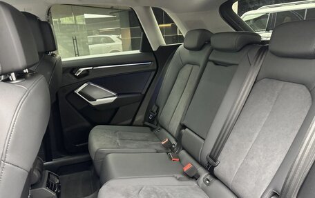 Audi Q3, 2023 год, 2 353 000 рублей, 14 фотография