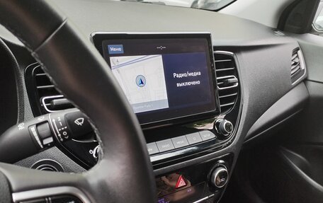 Hyundai Solaris II рестайлинг, 2020 год, 1 680 000 рублей, 3 фотография