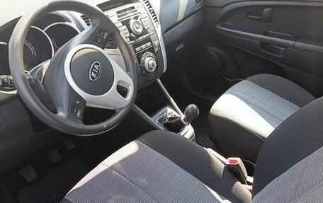 KIA Venga I, 2012 год, 800 000 рублей, 6 фотография