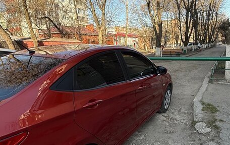 Hyundai Solaris II рестайлинг, 2011 год, 825 000 рублей, 2 фотография