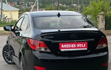 Hyundai Solaris II рестайлинг, 2012 год, 650 000 рублей, 5 фотография