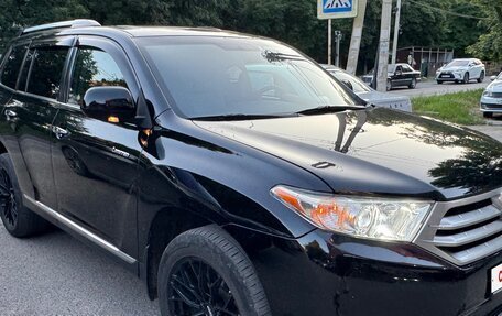 Toyota Highlander III, 2011 год, 1 800 000 рублей, 4 фотография