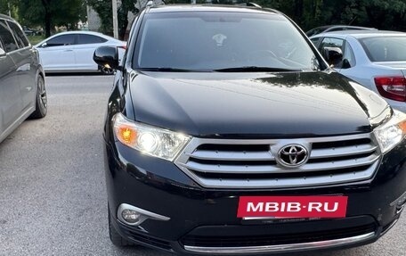 Toyota Highlander III, 2011 год, 1 800 000 рублей, 7 фотография