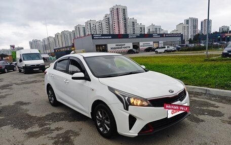 KIA Rio IV, 2020 год, 1 099 000 рублей, 3 фотография