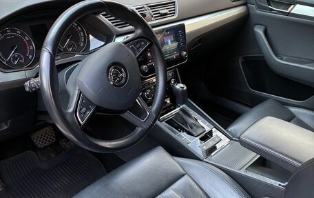 Skoda Superb III рестайлинг, 2018 год, 2 090 000 рублей, 9 фотография